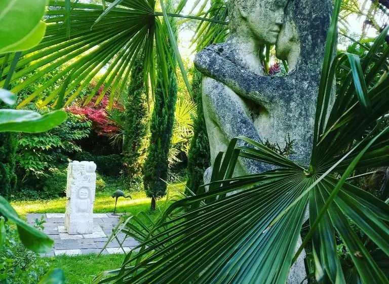 Aamiaismajoitus (B&B) Chambre D Hôtes La Grenade Bleue