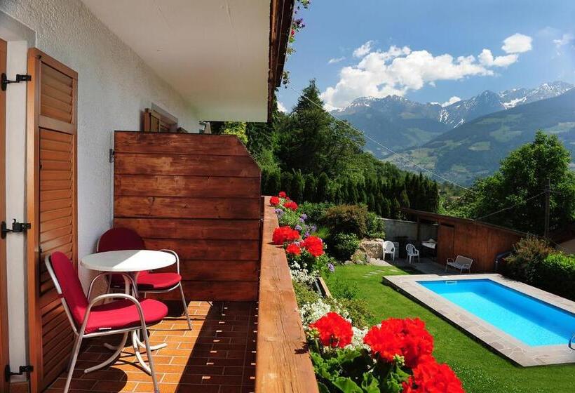 تختخواب و صبحانه Haus Rosengarten