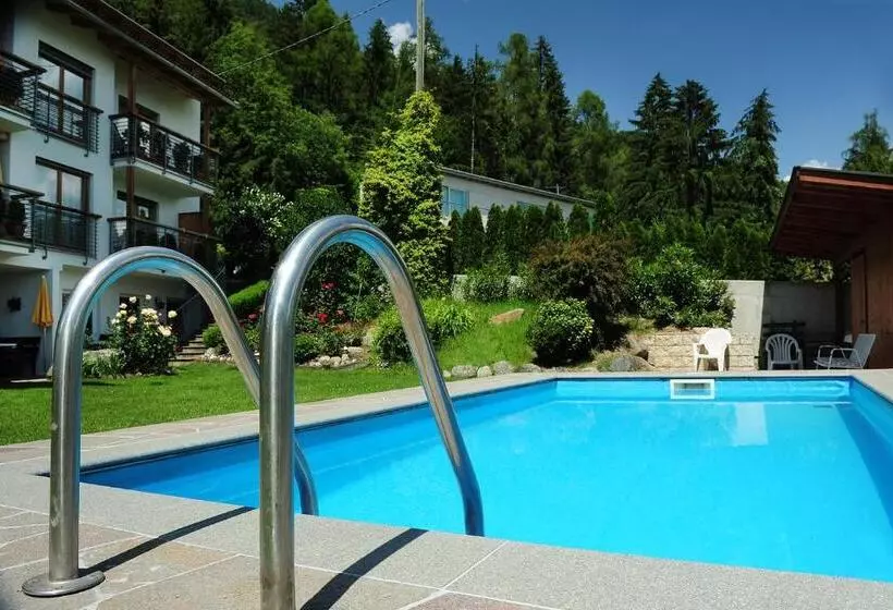 Aamiaismajoitus (B&B) Haus Rosengarten