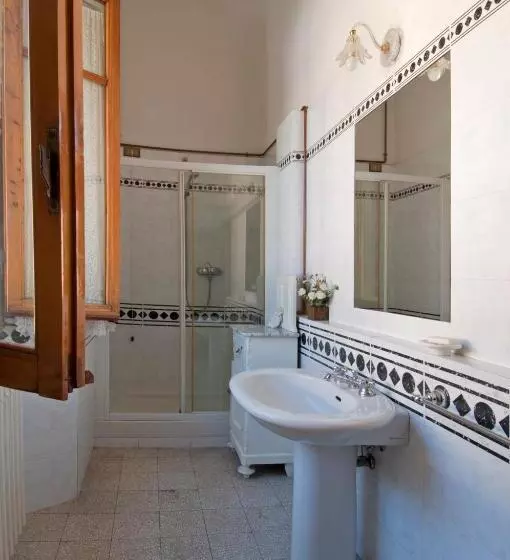 Majatalo Cosetta Guest House