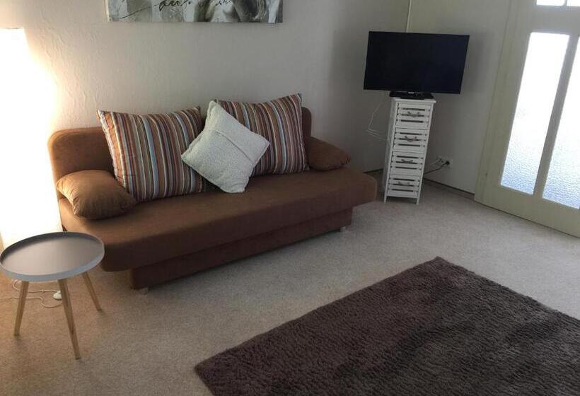 بنسيون Ferienwohnung Landhaus Hohenstein, Schwimmteich, Ruhige Lage