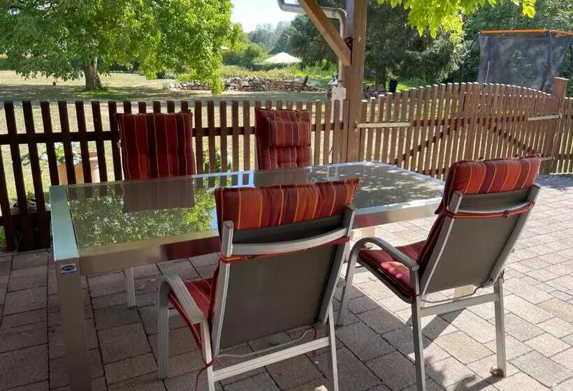 Majatalo Ferienwohnung Landhaus Hohenstein, Schwimmteich, Ruhige Lage