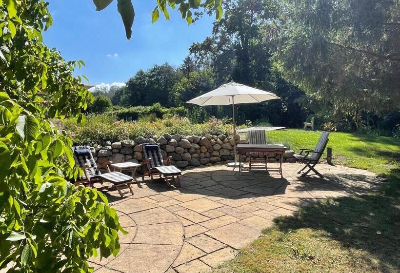 بنسيون Ferienwohnung Landhaus Hohenstein, Schwimmteich, Ruhige Lage