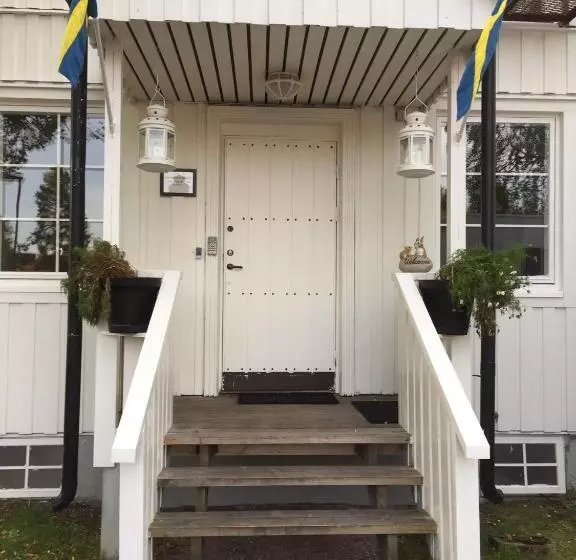 ベッドアンドブレックファースト Norrgården I Sandviken