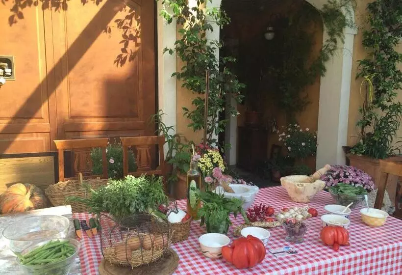 هتل Agriturismo Del Pigato   Bio Vio