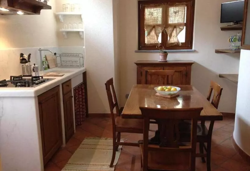 هتل Agriturismo Del Pigato   Bio Vio