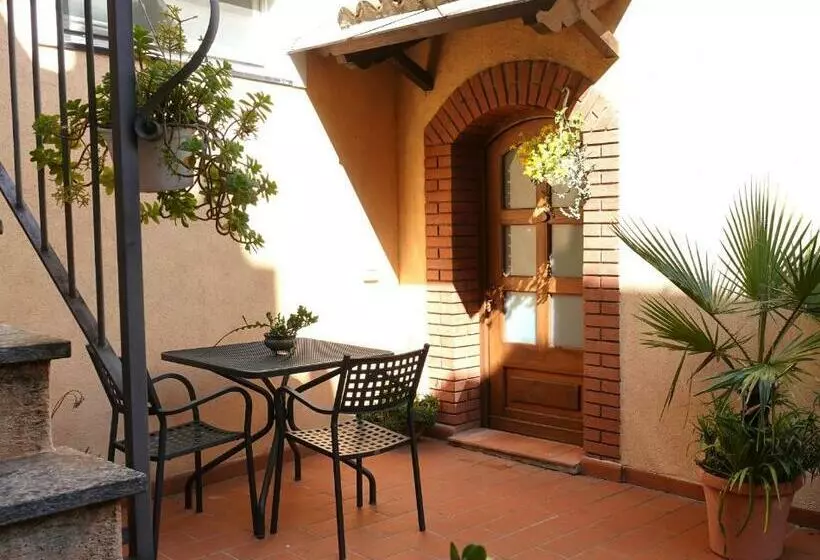 هتل Agriturismo Del Pigato   Bio Vio