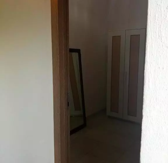 Hotelli B & B Monte Adamo