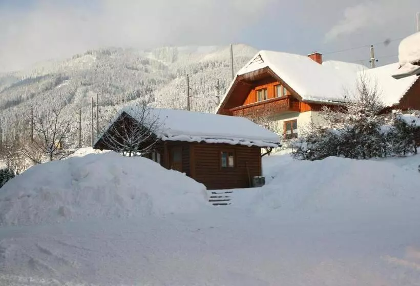 ホテル Gasthof Dorfwirt
