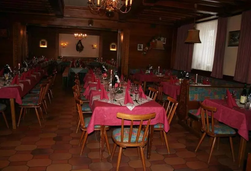ホテル Gasthof Dorfwirt