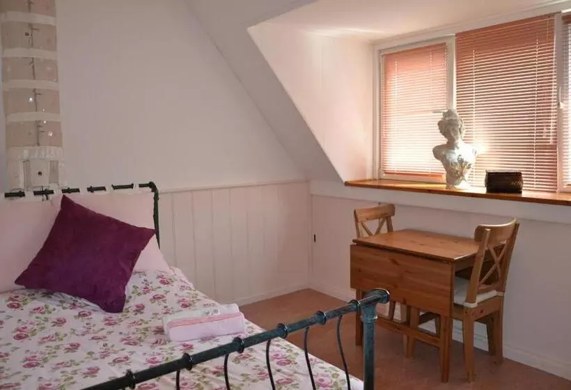 B&b Macbed Checkin Time 1700 1800 Or Request Before You Book