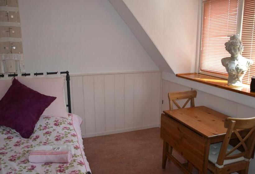 B&b Macbed Checkin Time 1700 1800 Or Request Before You Book