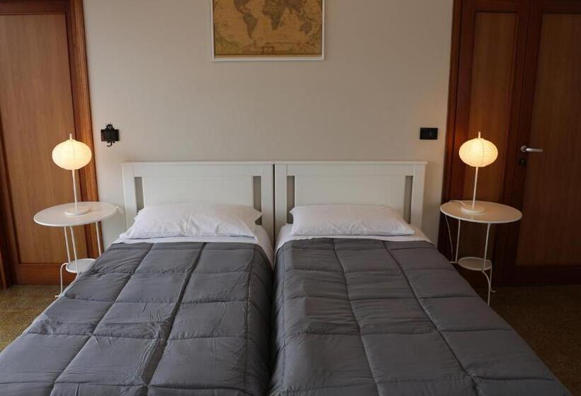 بنسيون Easyroom Schio
