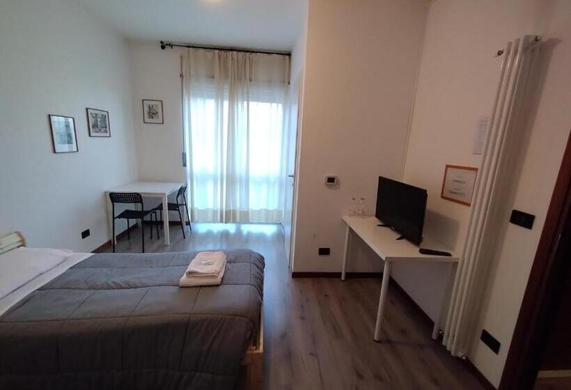 بنسيون Easyroom Schio
