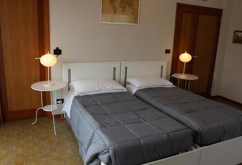 بنسيون Easyroom Schio