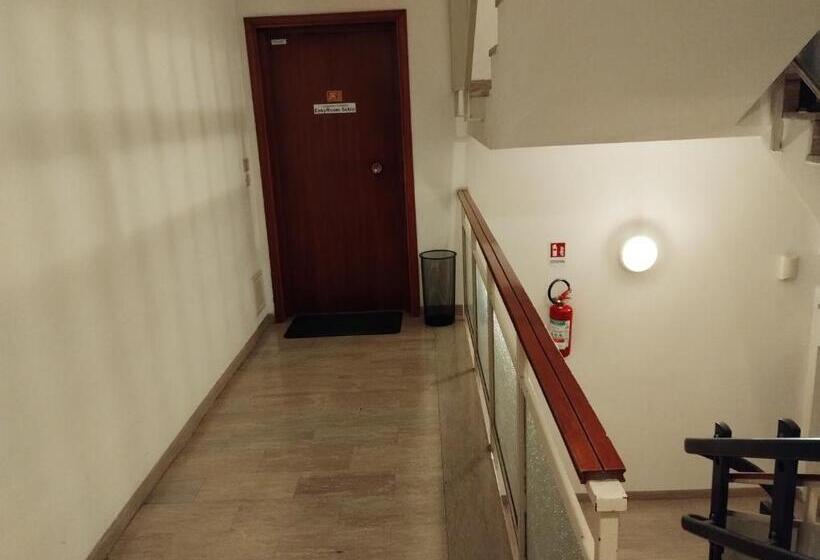 بنسيون Easyroom Schio