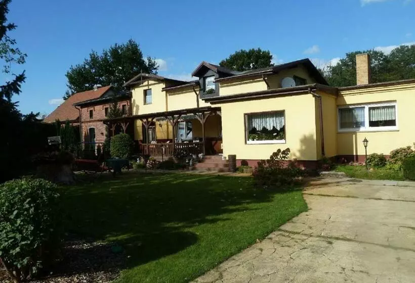 Majatalo Gästehaus Am Schloßpark