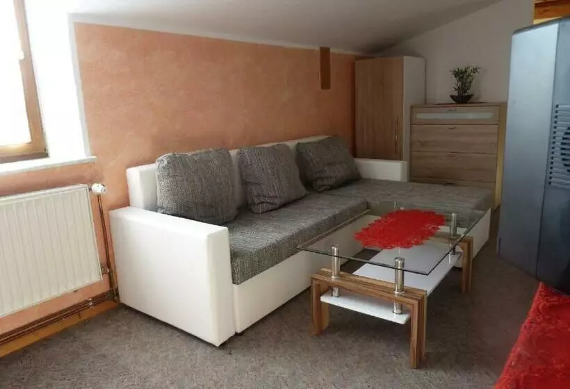 Majatalo Gästehaus Am Schloßpark