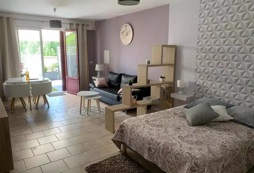 ペンション Le Mas Des Cerisiers Le Temple Sur Lot