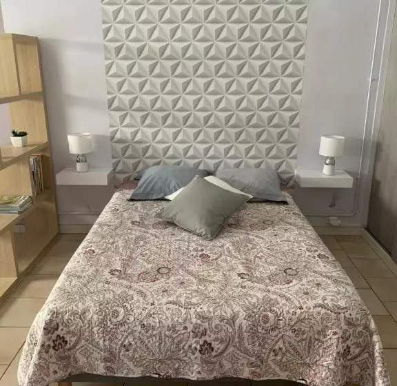 ペンション Le Mas Des Cerisiers Le Temple Sur Lot