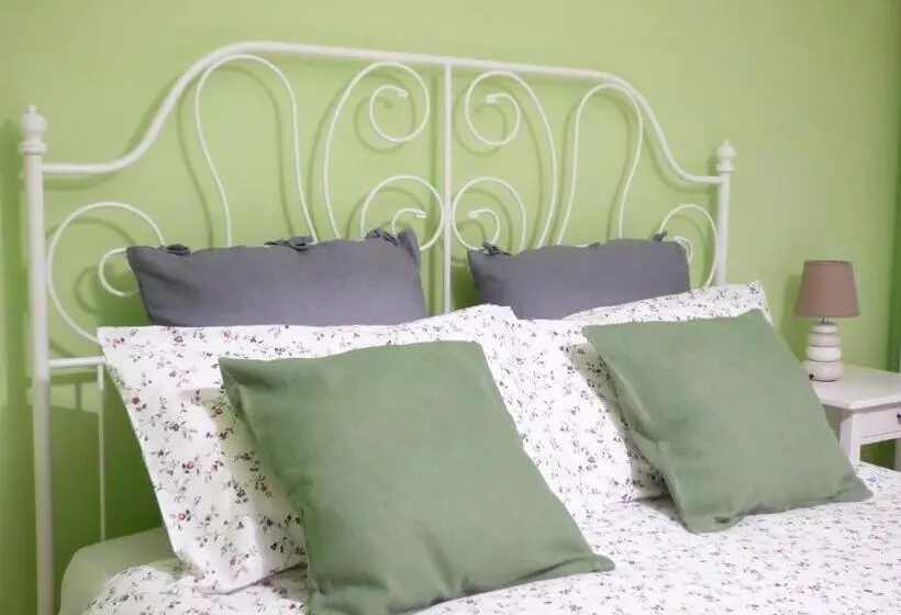 تختخواب و صبحانه Giravento