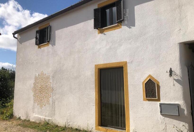 مبيت وإفطار House Of The Three Marias