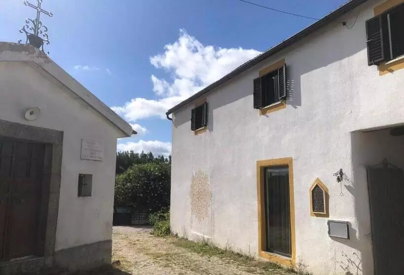 ベッドアンドブレックファースト House Of The Three Marias