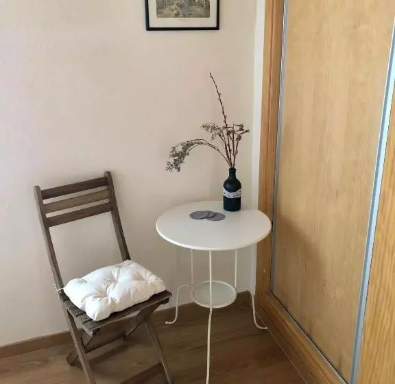 ベッドアンドブレックファースト House Of The Three Marias