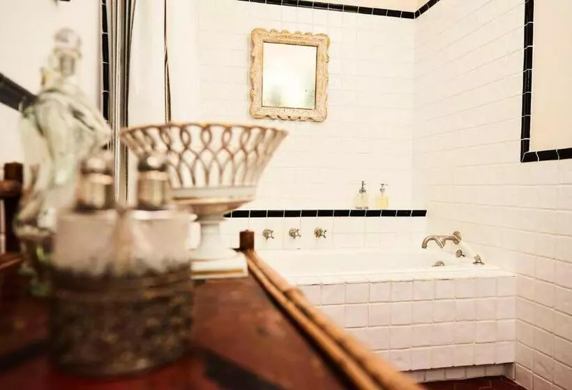 Aamiaismajoitus (B&B) La Maison Du Prince