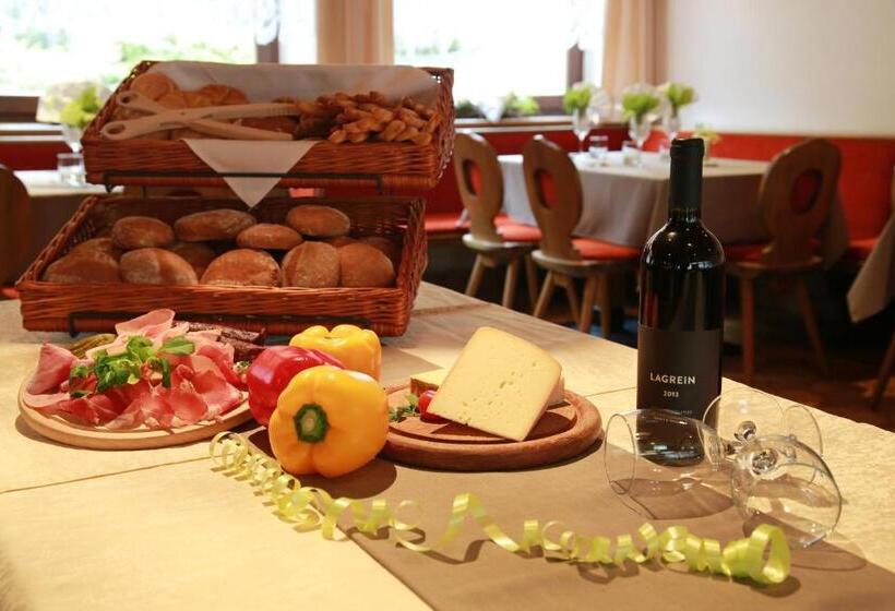 Отель Steinerhof