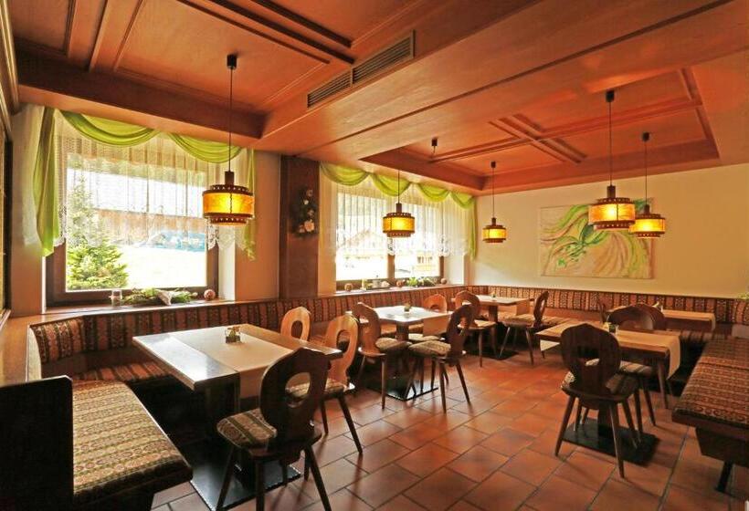 Отель Steinerhof