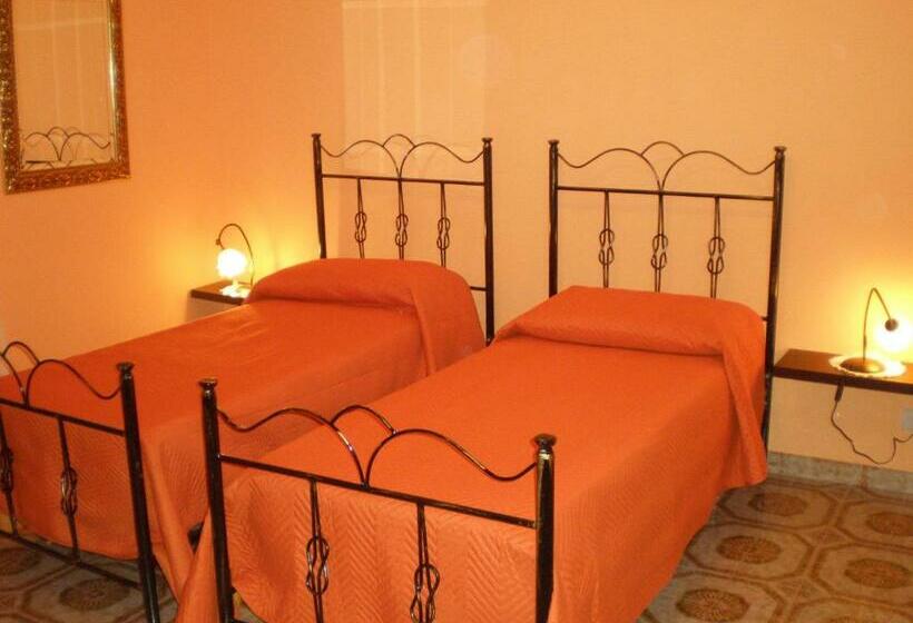 بنسيون Antico Borgo