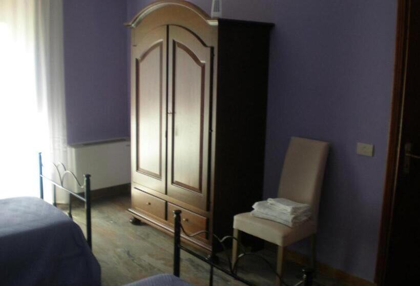 بنسيون Antico Borgo