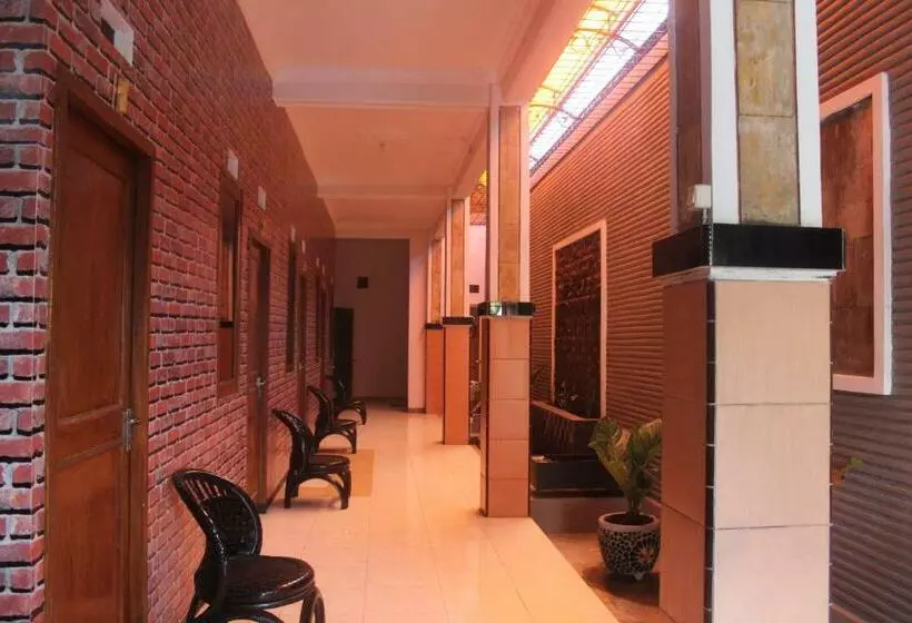 Pension Crown Guest House