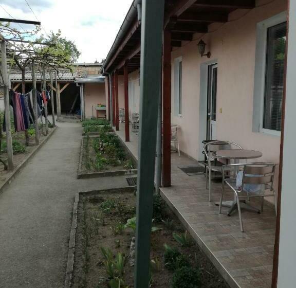 Pensió Guest Rooms Mihaylovi