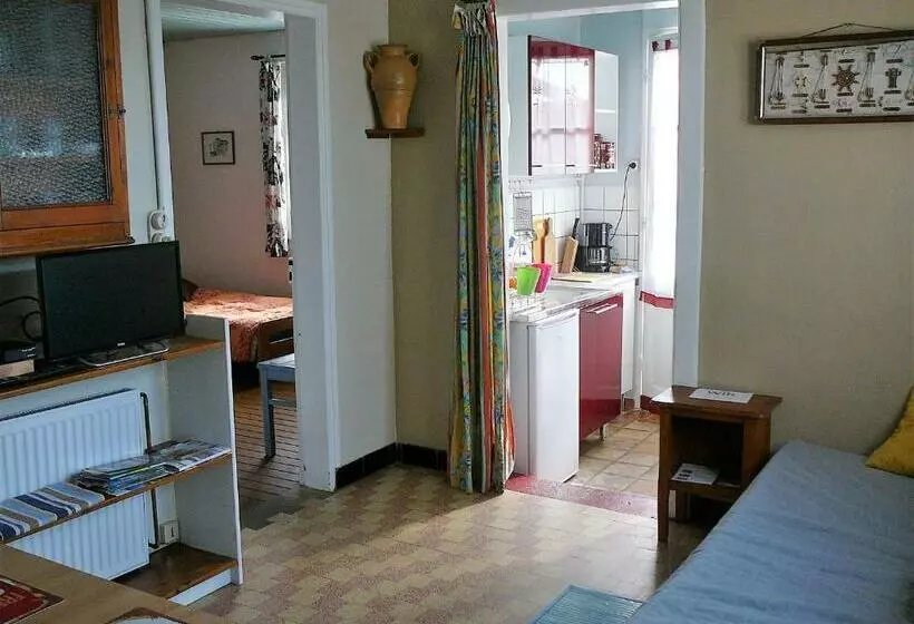 Majatalo Guesthouse La Burle