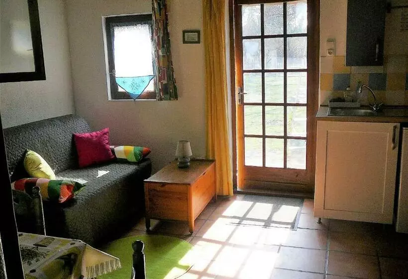 Majatalo Guesthouse La Burle