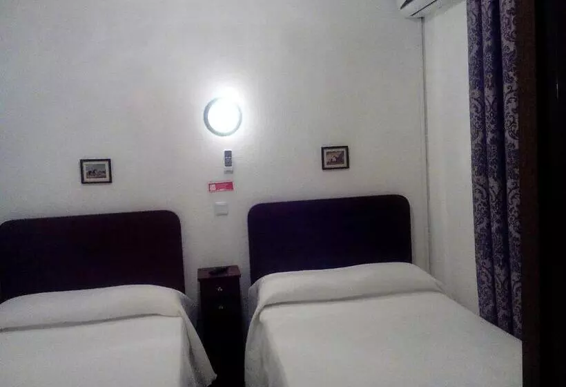 Majatalo Residência Matos Pereira