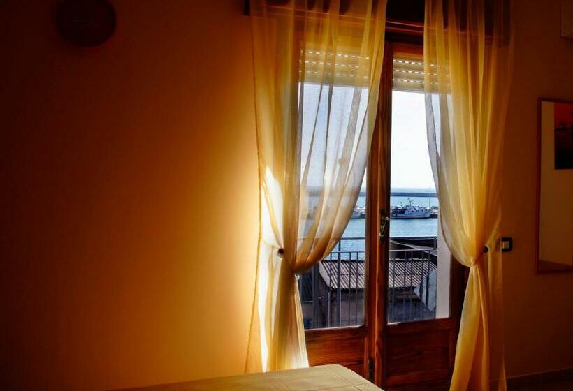 פנסיון Zanaddina