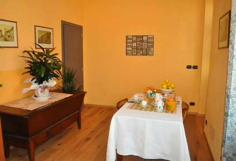 ベッドアンドブレックファースト Antica Magnolia