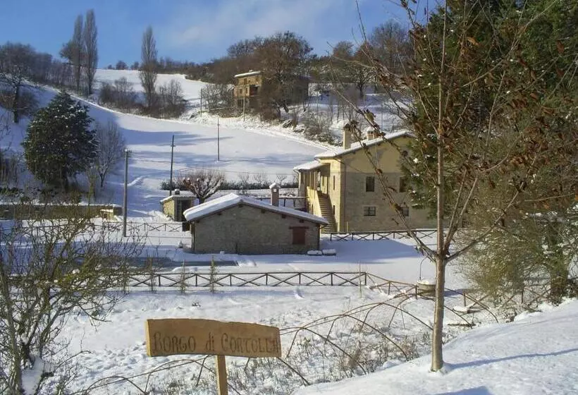 Hotelli Borgo Di Cortolla