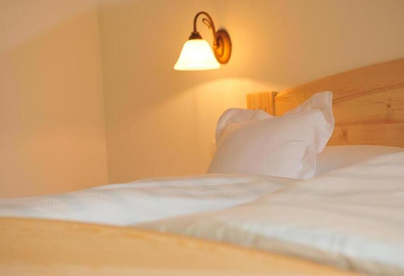 酒店 Oberkantiolhof