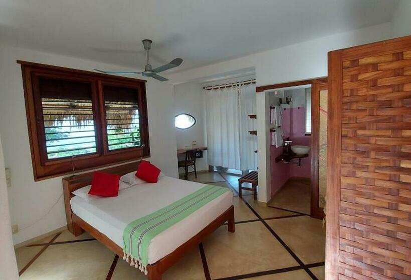 בית מלון כפרי Oceanomar