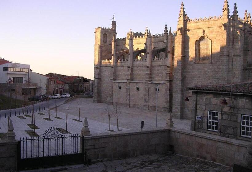 هتل Solar De Alarcao