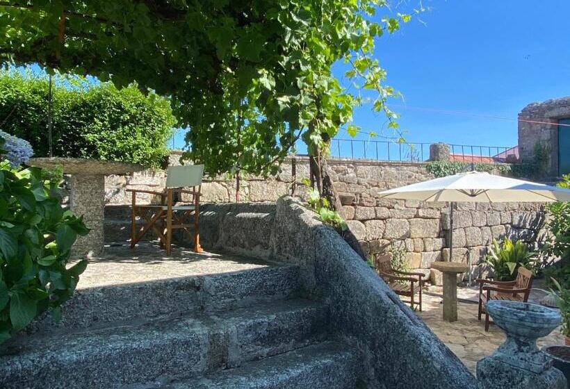 هتل Solar De Alarcao