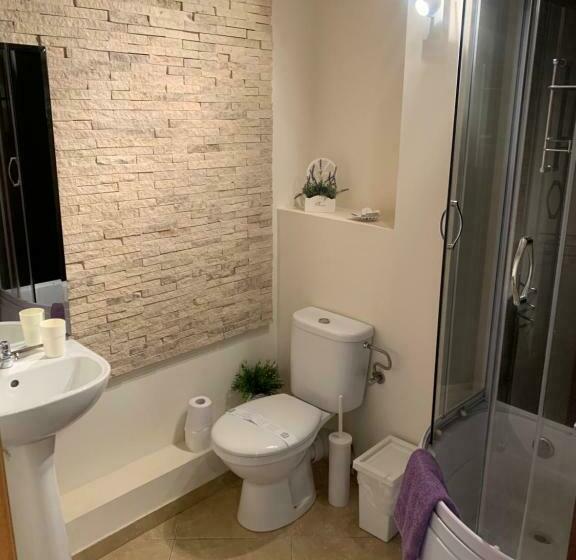 Пансион Dorf Haus Valiug