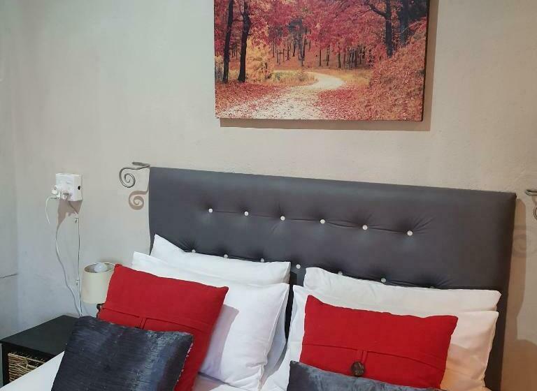 פנסיון Garden Corner Guesthouse