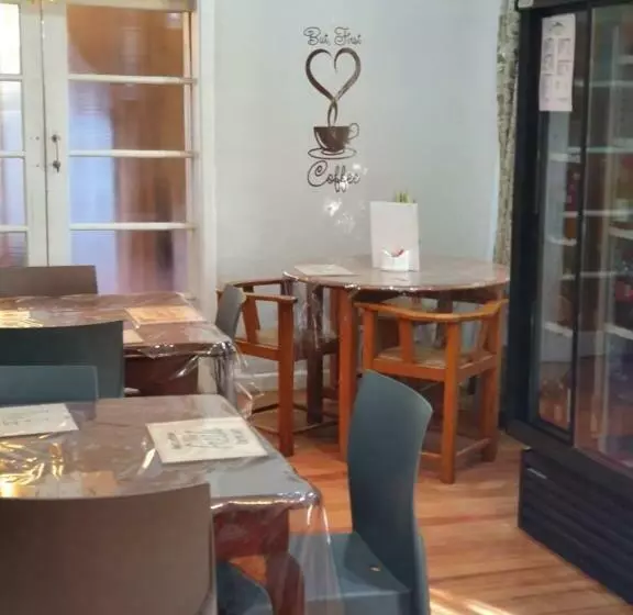 Majatalo Garden Corner Guesthouse