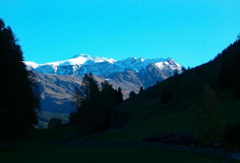 ペンション Haus Erna