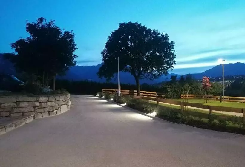 تختخواب و صبحانه Agritur Airone Bed & Camping